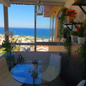 Frente A La Playa. Vistas Al Mar. La Cala De Mijas Málaga